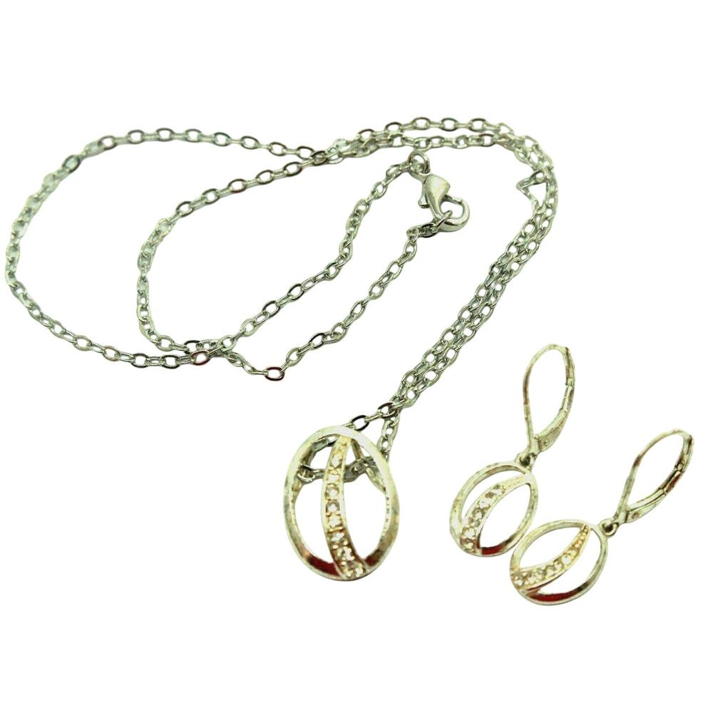 Vintage Avon Ninna Ricci Silvertone Pendant Necklace Earring Set